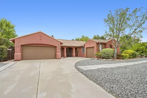 23625 Galeria Cir, Ramona, CA 92065