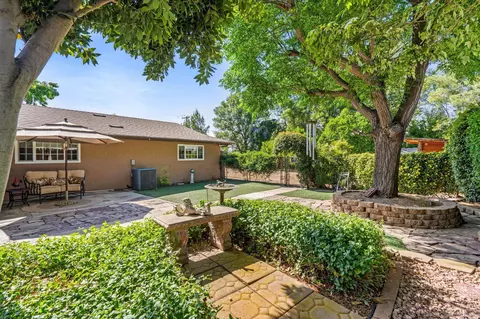 Exterior - 1070 Ramona St, Ramona, CA 92065 photo 10 of 18