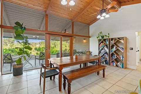 9835 Edgelake Dr, La Mesa, CA 91941 photo 20