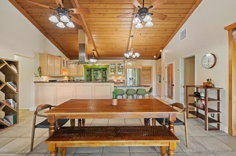 9835 Edgelake Dr, La Mesa, CA 91941 photo 17