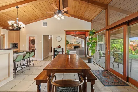 9835 Edgelake Dr, La Mesa, CA 91941 photo 18