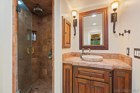 9835 Edgelake Dr, La Mesa, CA 91941 photo 32