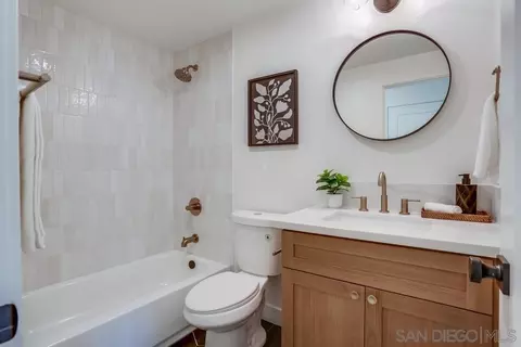 Bath - 12701 Mcferon Rd, Poway, CA 92064 photo 1 of 2