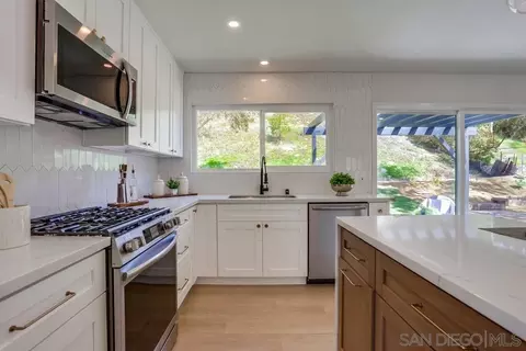 Kitchen - 12701 Mcferon Rd, Poway, CA 92064 photo 4 of 5