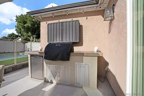 8882 Jaylee Ave, Spring Valley, CA 91977 photo 20