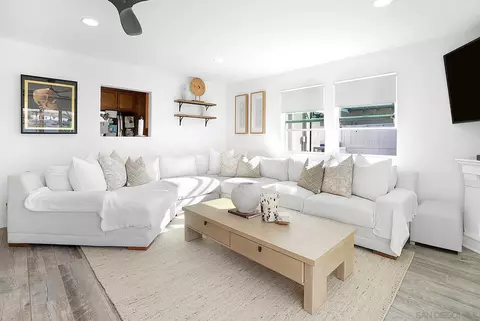 8882 Jaylee Ave, Spring Valley, CA 91977