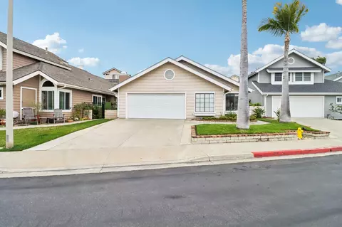 6872 Shearwaters Dr, Carlsbad, CA 92011