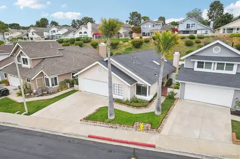 View/Area - 6872 Shearwaters Dr, Carlsbad, CA 92011 photo 1 of 10
