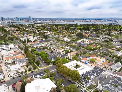 View/Area - 801 C Ave #11, Coronado, CA 92118 photo 10 of 12