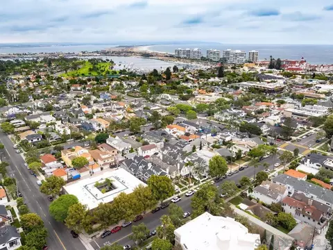 View/Area - 801 C Ave #11, Coronado, CA 92118 photo 11 of 12