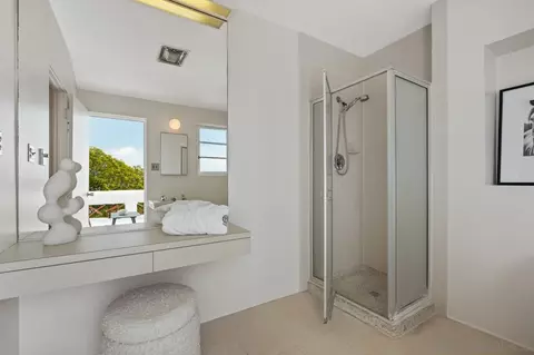 Bath - 7316 Encelia Dr, La Jolla, CA 92037 photo 2 of 4
