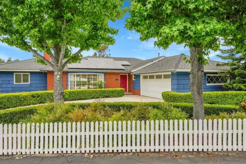 9226 Briercrest Dr, La Mesa, CA 91942