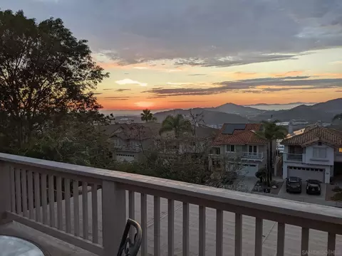 2402 Bear Rock Gln, Escondido, CA 92026 photo 33