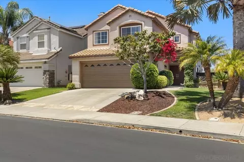 2402 Bear Rock Gln, Escondido, CA 92026 photo 2