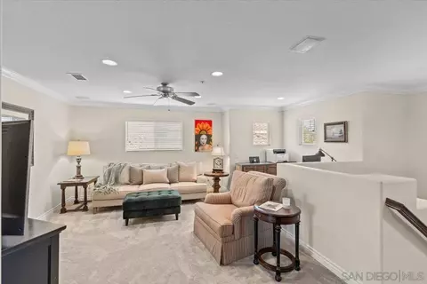 2402 Bear Rock Gln, Escondido, CA 92026 photo 18