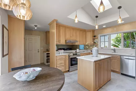 951 Skylark Dr, La Jolla, CA 92037 photo 28