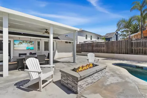1683 Mustang Way, Oceanside, CA 92057 photo 19