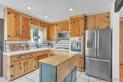 9066 Kay Jay Ln, Lakeside, CA 92040 photo 9