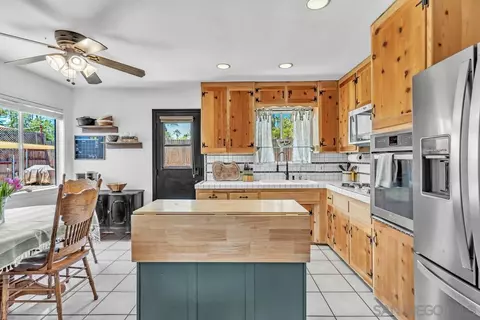 9066 Kay Jay Ln, Lakeside, CA 92040 photo 8