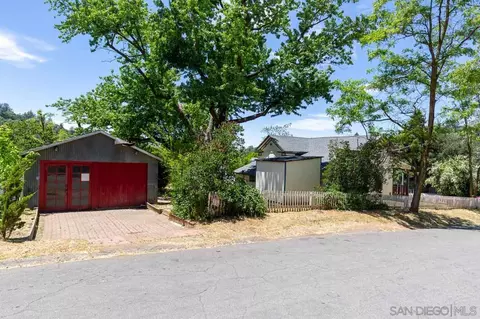 Exterior - 2605 Washington St, Julian, CA 92036 photo 3 of 5