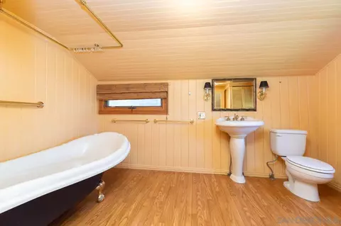 Bath - 2605 Washington St, Julian, CA 92036 photo 1 of 2