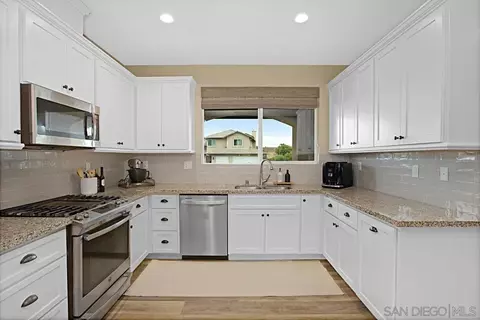 Kitchen - 8536 Even Seth Cir, Santee, CA 92071 photo 4 of 6
