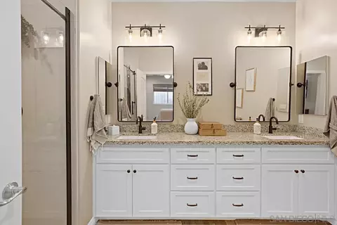 Bath - 8536 Even Seth Cir, Santee, CA 92071 photo 2 of 3