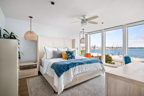 1221 Parker Pl #1, San Diego, CA 92109