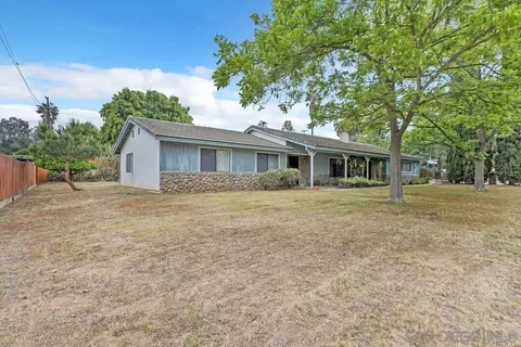 Exterior - 4306 Merritt Blvd, La Mesa, CA 91941 photo 10 of 11
