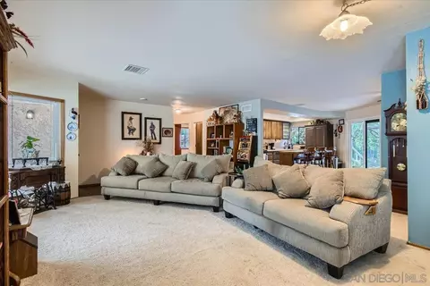 Living - 531 Silverbrook Dr, El Cajon, CA 92019 photo 2 of 3