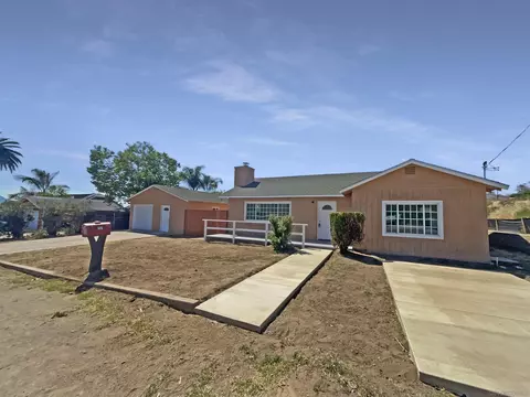 325 F St, Ramona, CA 92065