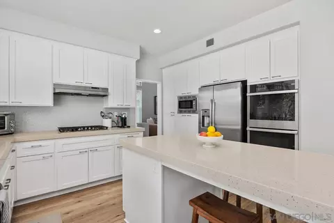Kitchen - 7829 Sitio Calmar, Carlsbad, CA 92009 photo 3 of 5