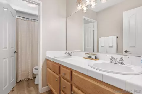 Bath - 7829 Sitio Calmar, Carlsbad, CA 92009 photo 4 of 4