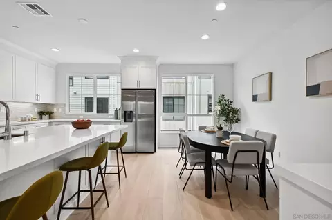 Dining - 2581 Broom Ln, Carlsbad, CA 92008 photo 1 of 2