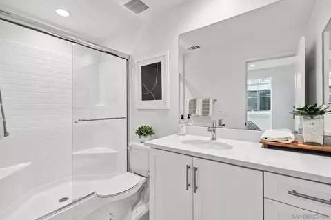Bath - 2581 Broom Ln, Carlsbad, CA 92008 photo 1 of 5
