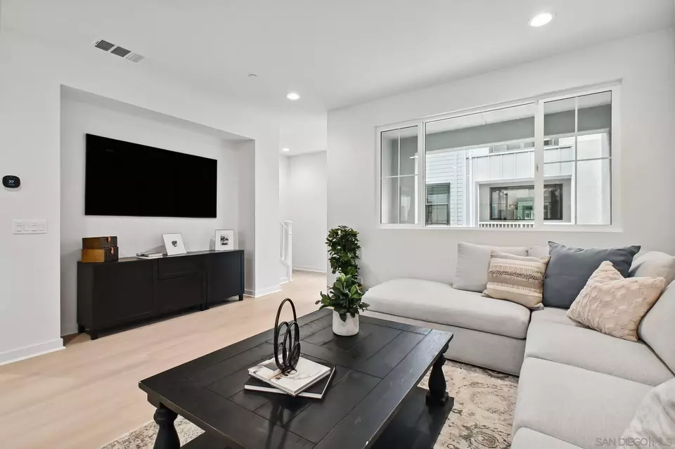 Other - 2581 Broom Ln, Carlsbad, CA 92008 photo 2 of 4