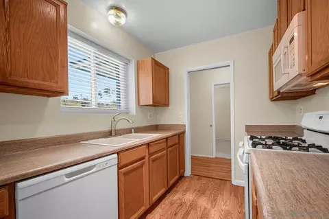 3711 Fairway Dr, La Mesa, CA 91941 photo 9