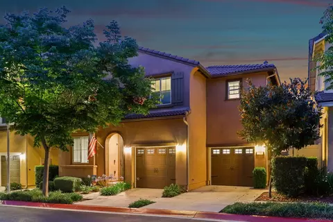 216 Oberlander Way, Fallbrook, CA 92028