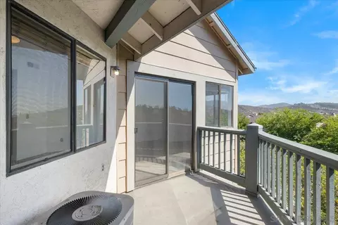 3025 Golden Oak Way, Spring Valley, CA 91978 photo 20
