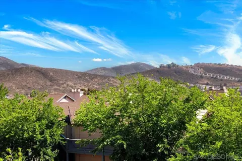 3025 Golden Oak Way, Spring Valley, CA 91978 photo 23