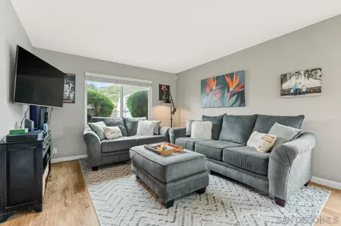 Living - 13637 Los Olivos Ave, Poway, CA 92064 photo 2 of 3