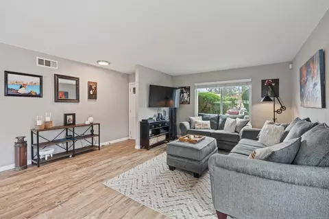 Living - 13637 Los Olivos Ave, Poway, CA 92064 photo 3 of 3