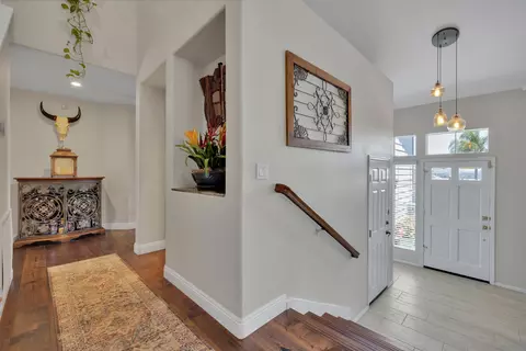 2106 Laura Dr, Escondido, CA 92027 photo 6