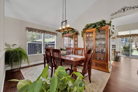 2106 Laura Dr, Escondido, CA 92027 photo 9