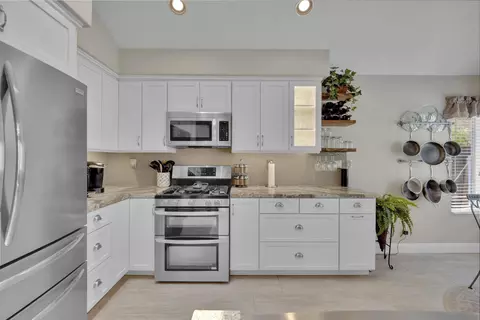 2106 Laura Dr, Escondido, CA 92027 photo 17