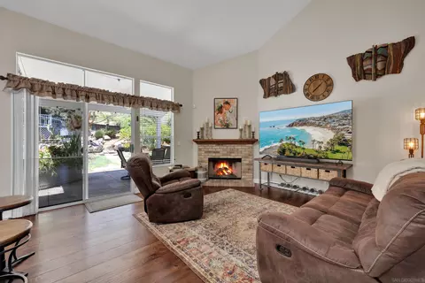 2106 Laura Dr, Escondido, CA 92027 photo 14
