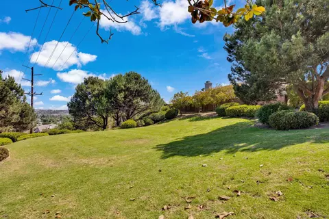 2106 Laura Dr, Escondido, CA 92027 photo 54