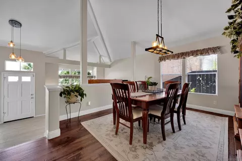 2106 Laura Dr, Escondido, CA 92027 photo 8