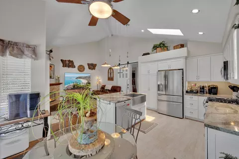 2106 Laura Dr, Escondido, CA 92027 photo 20