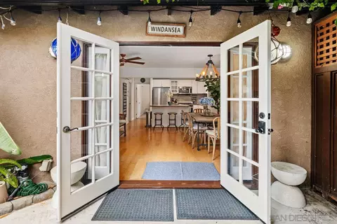 Entry Way - 373 Nautilus St, La Jolla, CA 92037 photo 1 of 1
